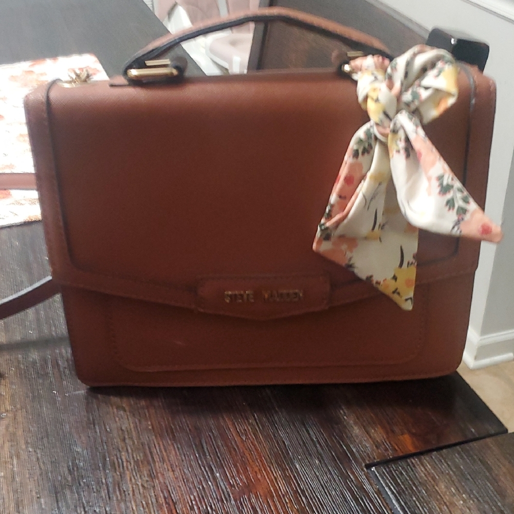 Steve Madden Tan Crossbody Bag with Floral Scarf
